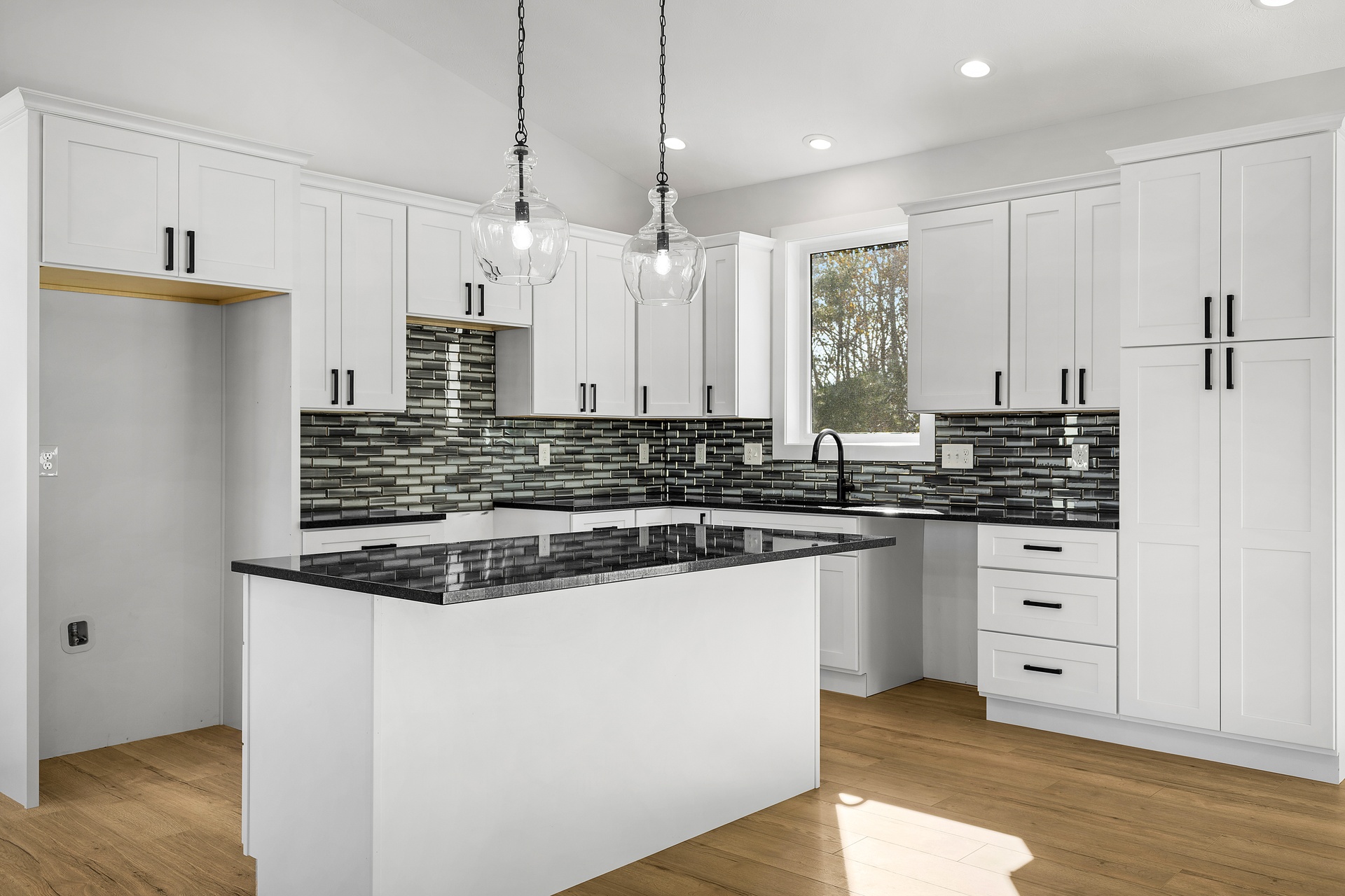 170 Stafford Dr   0037